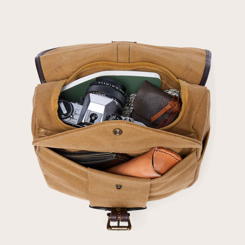Rugged twill small field bag von Filson | Tan (Beige)