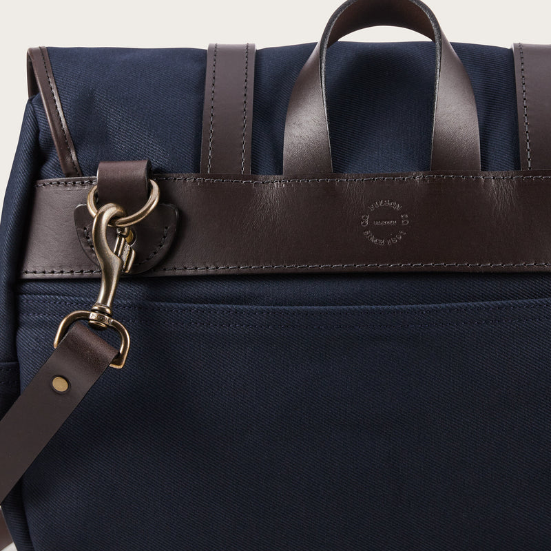 Medium rugged twill  field bag von Filson | Navy (Blue)