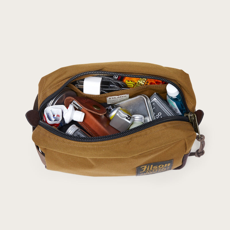 Travel pack von Filson | Whiskey (Beige)