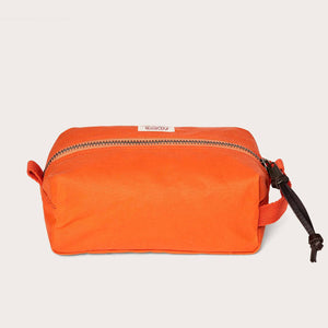 Tin cloth travel kit di Filson | Flame (Orange)