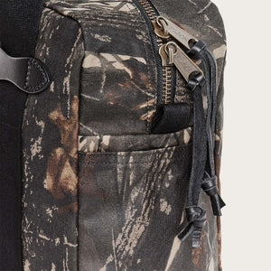 Tin cloth tote bag with zipper di Filson | Realtree hardwoods camo (Brown)