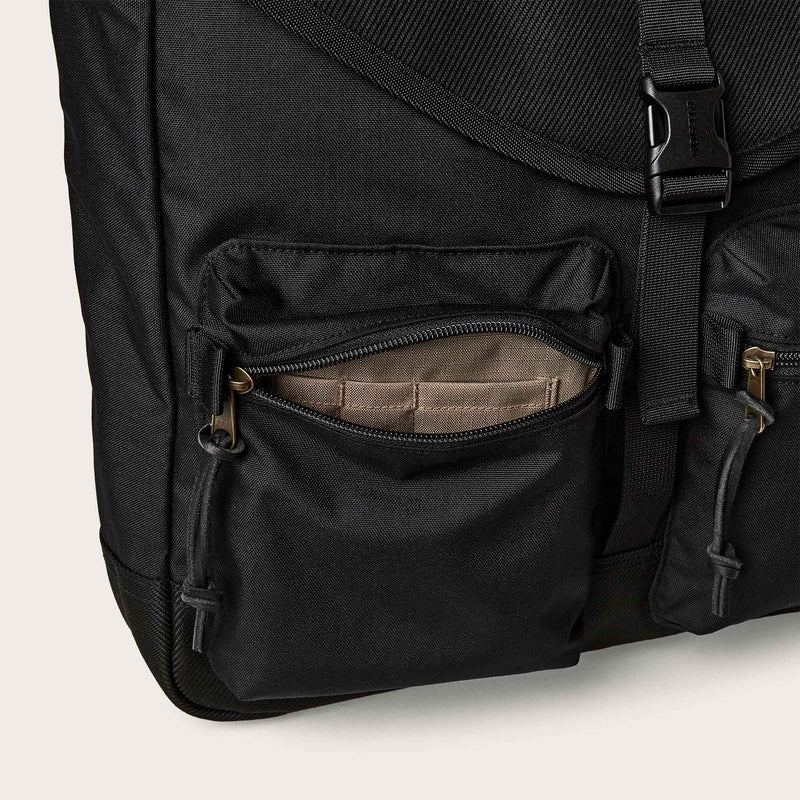 Surveyor messenger bag by Filson | Black (Black)