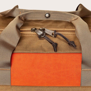 Surveyor pullman pack von Filson | Dark tan / flame (Orange)