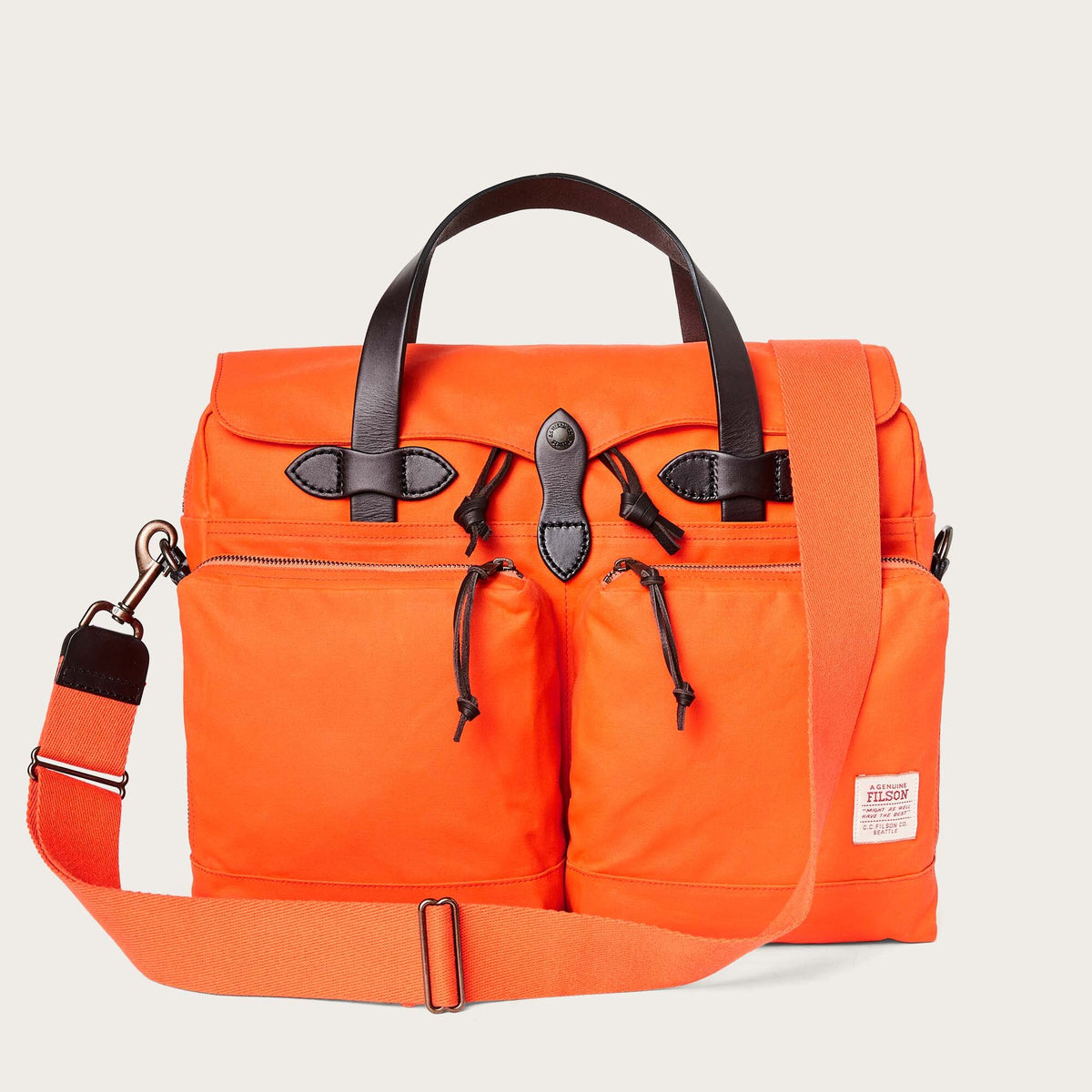 24 hour tin cloth briefcase von Filson | Flame (Orange)