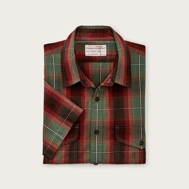 Filson's washed short sleeve feather cloth shirt di Filson | Green / red / black ombre (Multicolor)