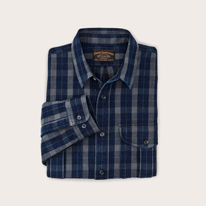 Vintage wash alaskan guide shirt von Filson | Indigo faded black (Black)