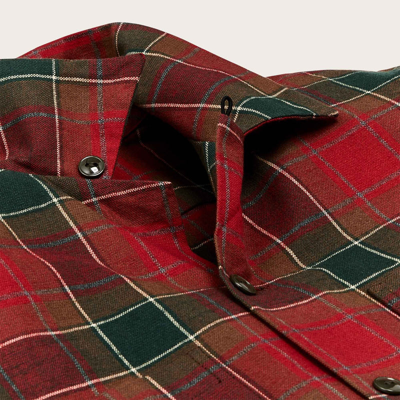 Elk heights camp shirt von Filson | Sycamore green / red (Red)