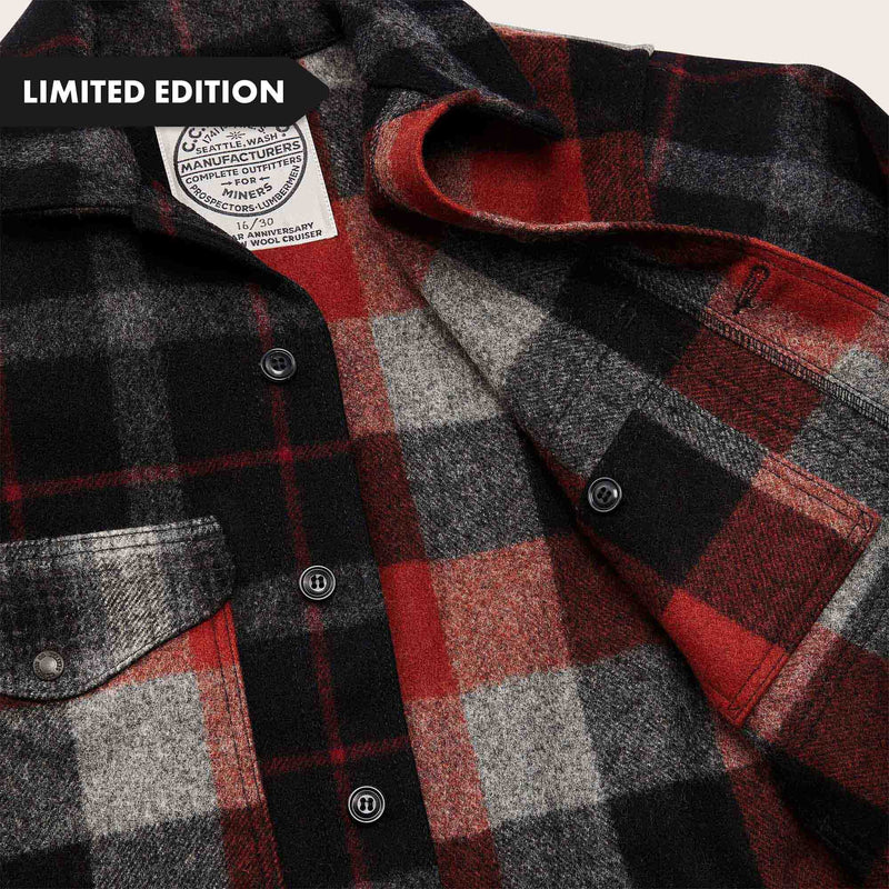 125th anniversary archival mackinaw wool cruiser von Filson | Charcoal rust patchwork (Red)