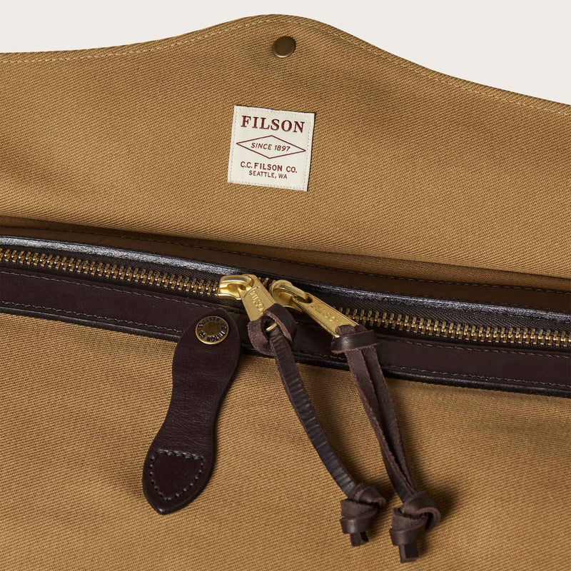 Rugged twill medium duffle di Filson | Tan (Beige)