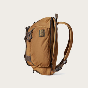 Duffle pack by Filson | Whiskey (Beige)