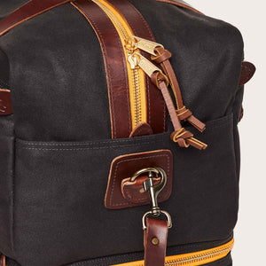 Traveller outfitter bag von Filson | Cinder (Gray)