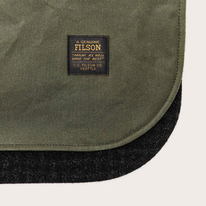 Shelter cloth dog coat von Filson | Otter green (Green)