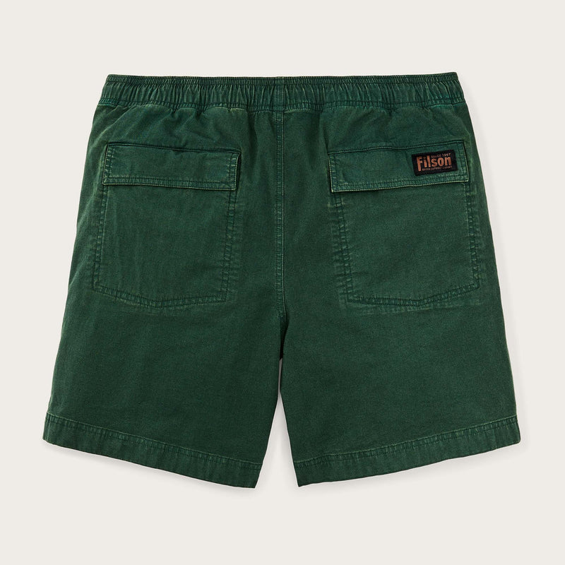 Granite mountain pull on shorts di Filson | Pine needle (Green)